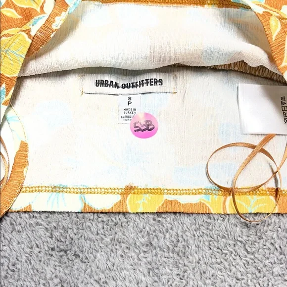 Urban Outfitters Rust Floral Halter Crop Cami - Picture 3 of 4